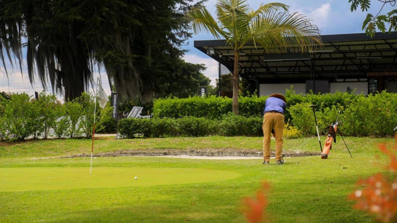 Hotel & Golf Isak Aeropuerto Rionegro Exterior photo