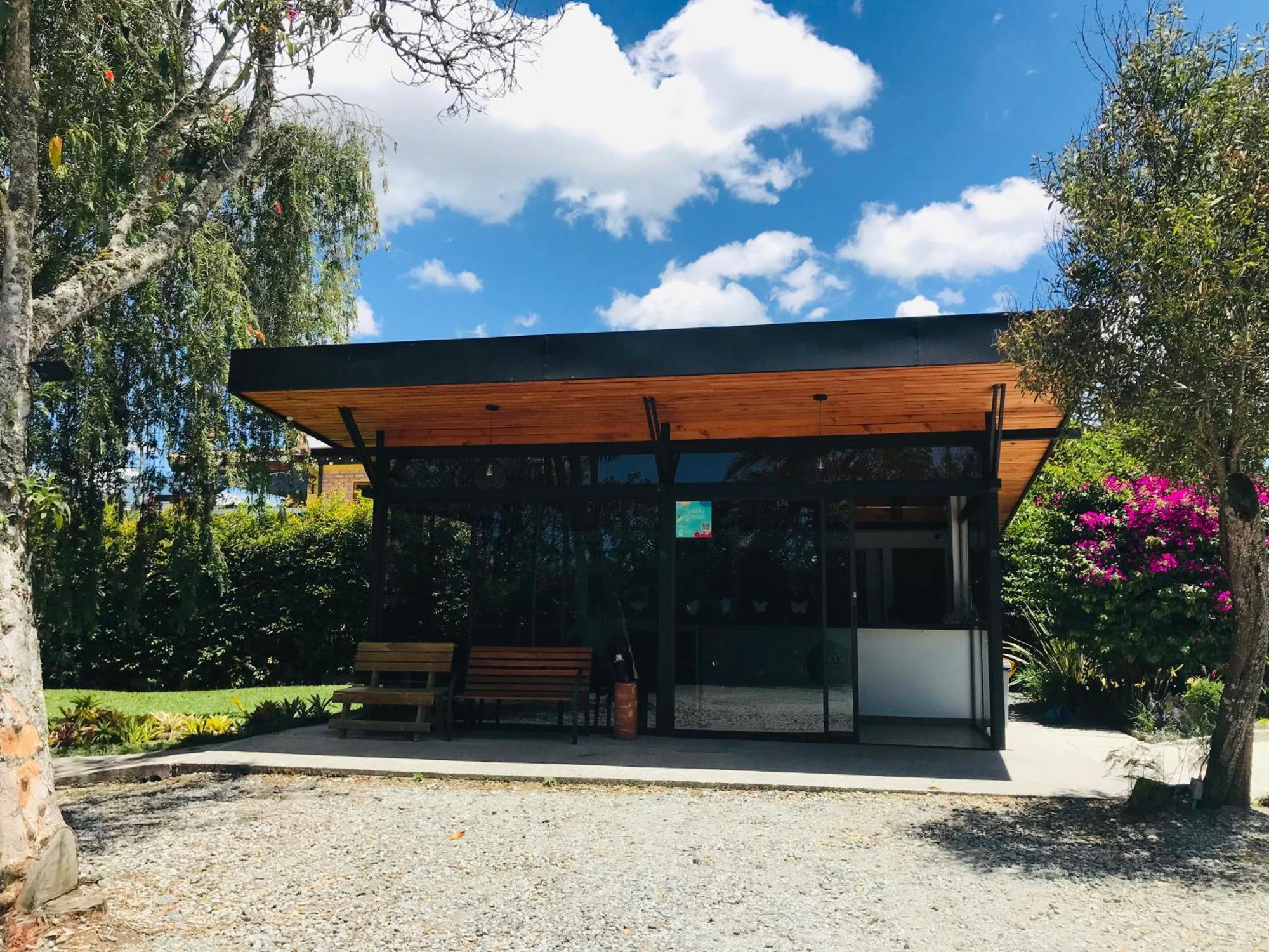 Hotel & Golf Isak Aeropuerto Rionegro Exterior photo